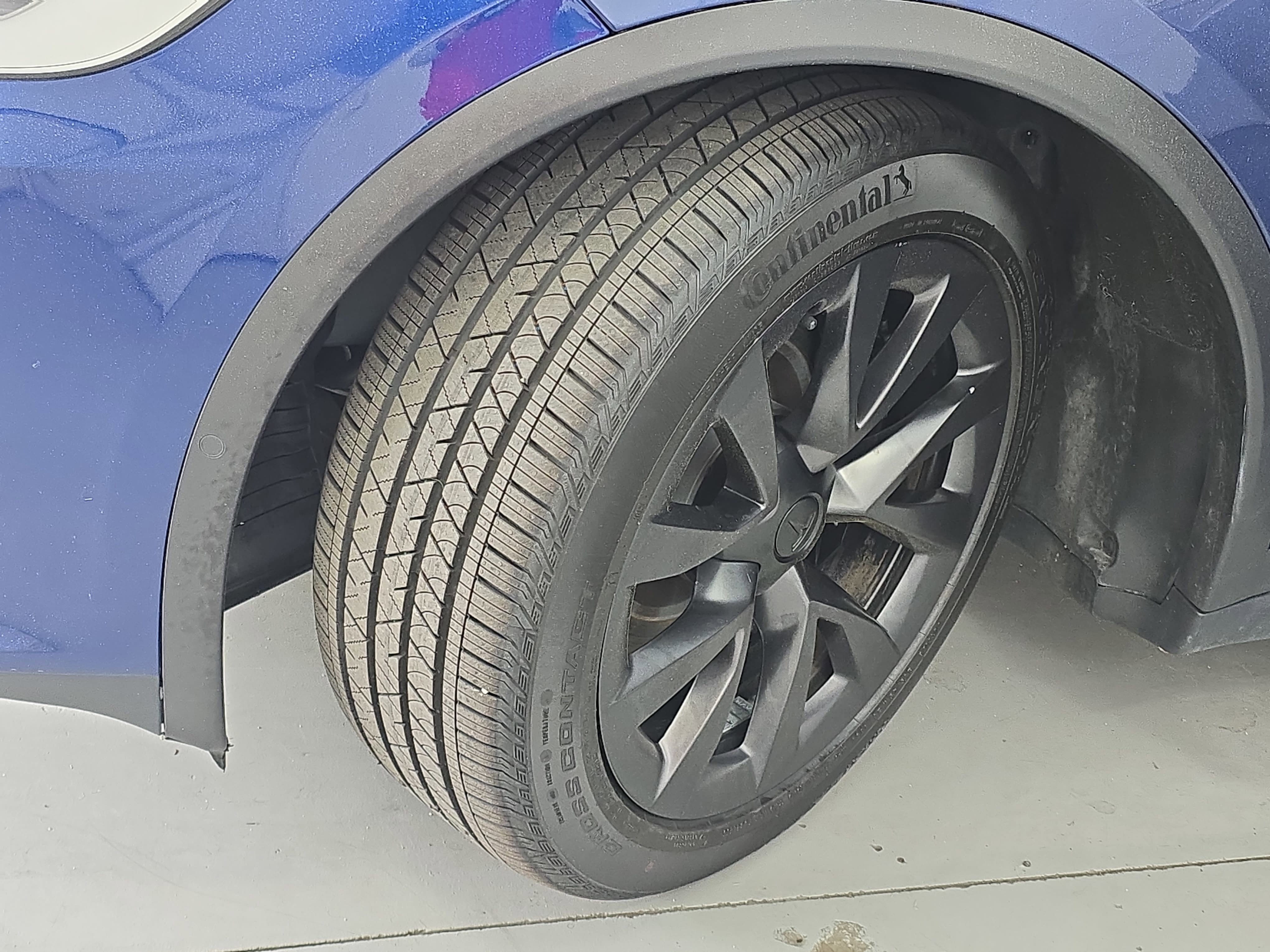 Used 2023 Tesla Model X Plaid image 33