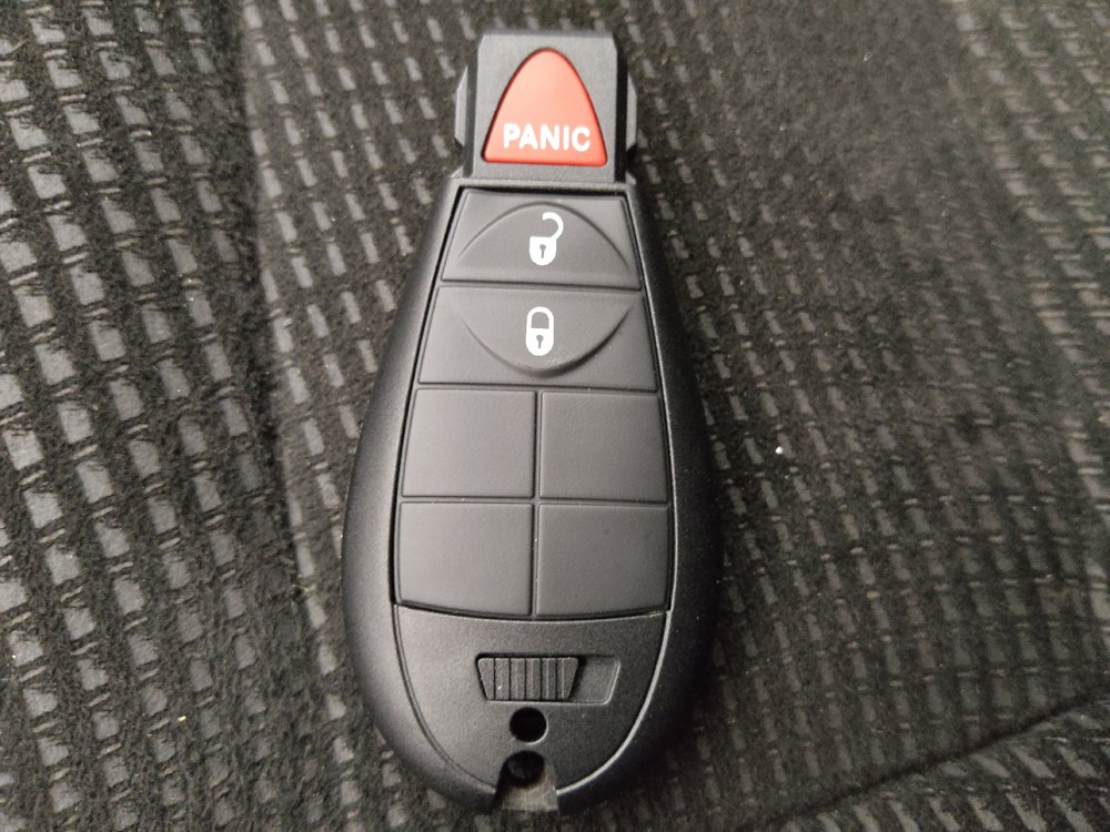 Used 2020 Dodge Grand Caravan SE FWD image 32