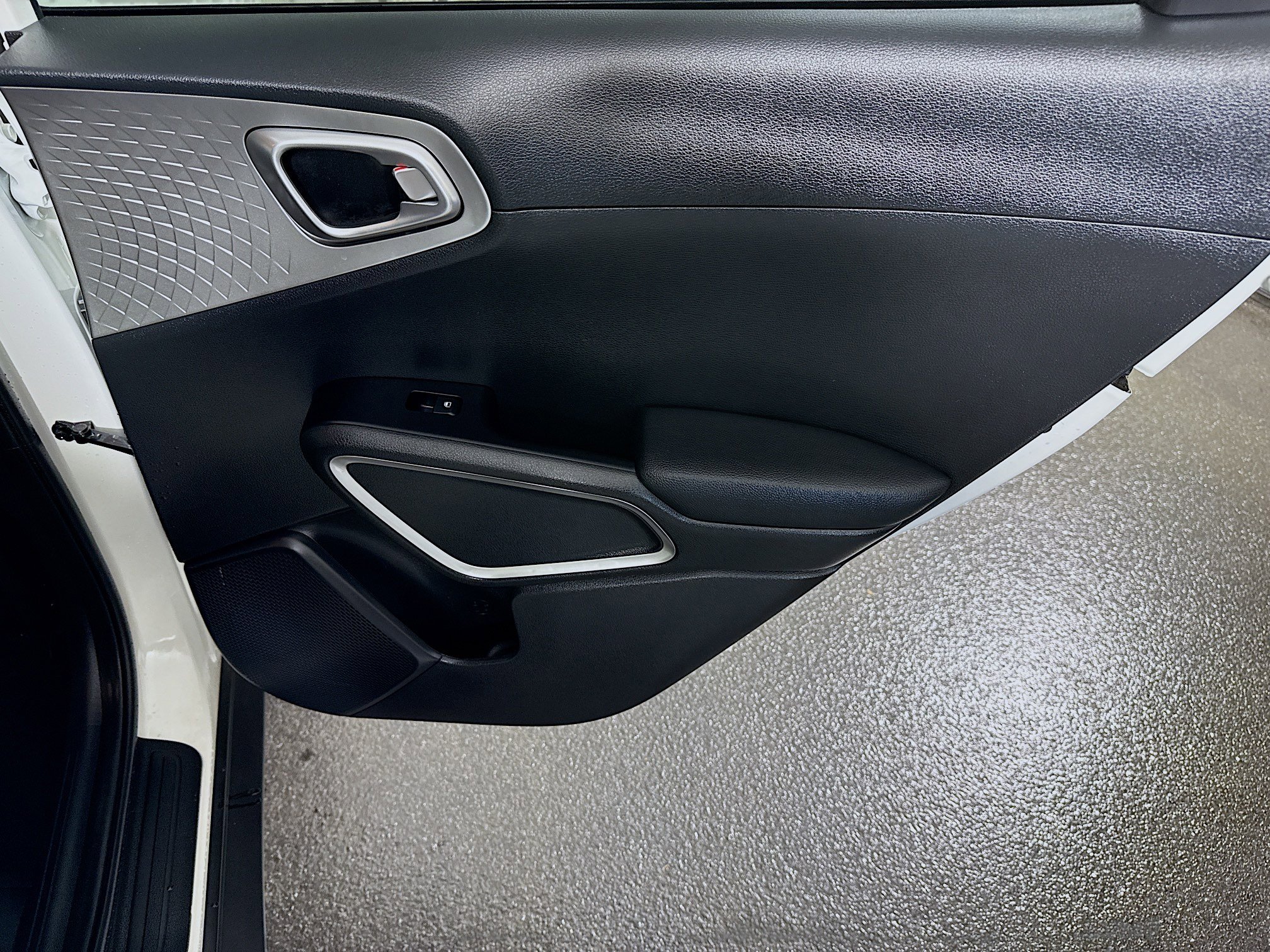 Used 2025 Kia Soul LX w/ LX Technology Package image 27