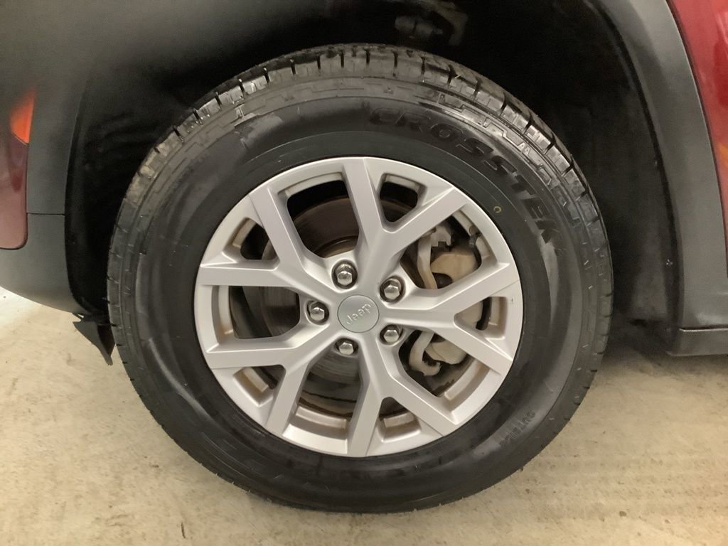 Used 2022 Jeep Grand Cherokee Limited AWD/4WD image 12