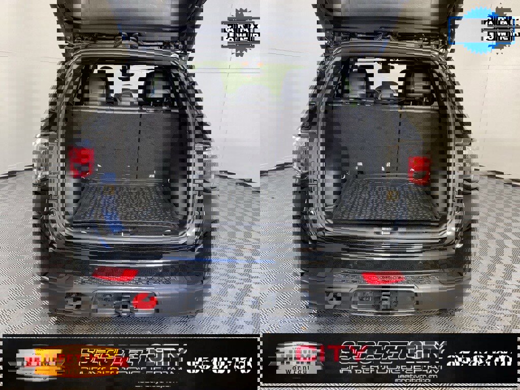 Used 2024 Jeep Compass Trailhawk w/ Trailhawk Convenience Group image 29