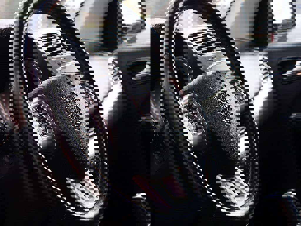 Used 2020 Dodge Journey SE w/ SE Popular Equipment Group image 26