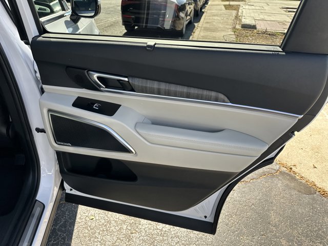 Certified 2023 Kia Telluride SX image 19