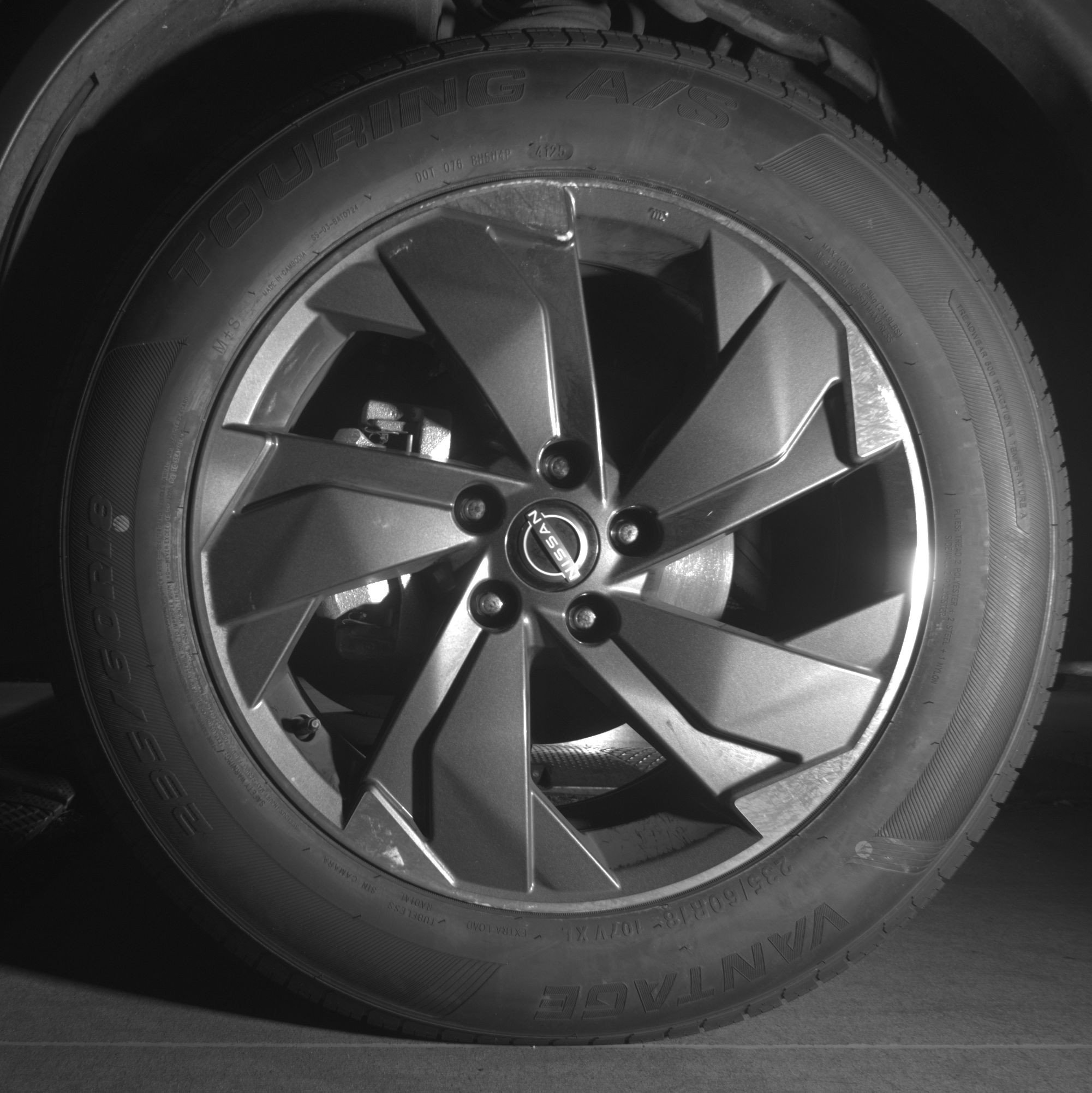 Used 2025 Nissan Rogue SV FWD image 12