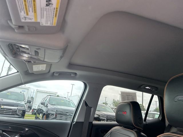Used 2023 GMC Terrain AT4 AWD/4WD image 17