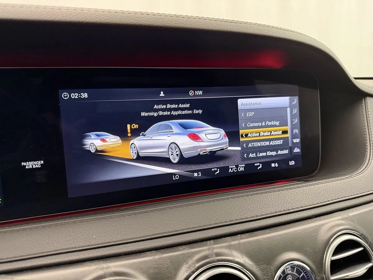 Used 2018 Mercedes-Benz S 560 4MATIC Sedan image 24