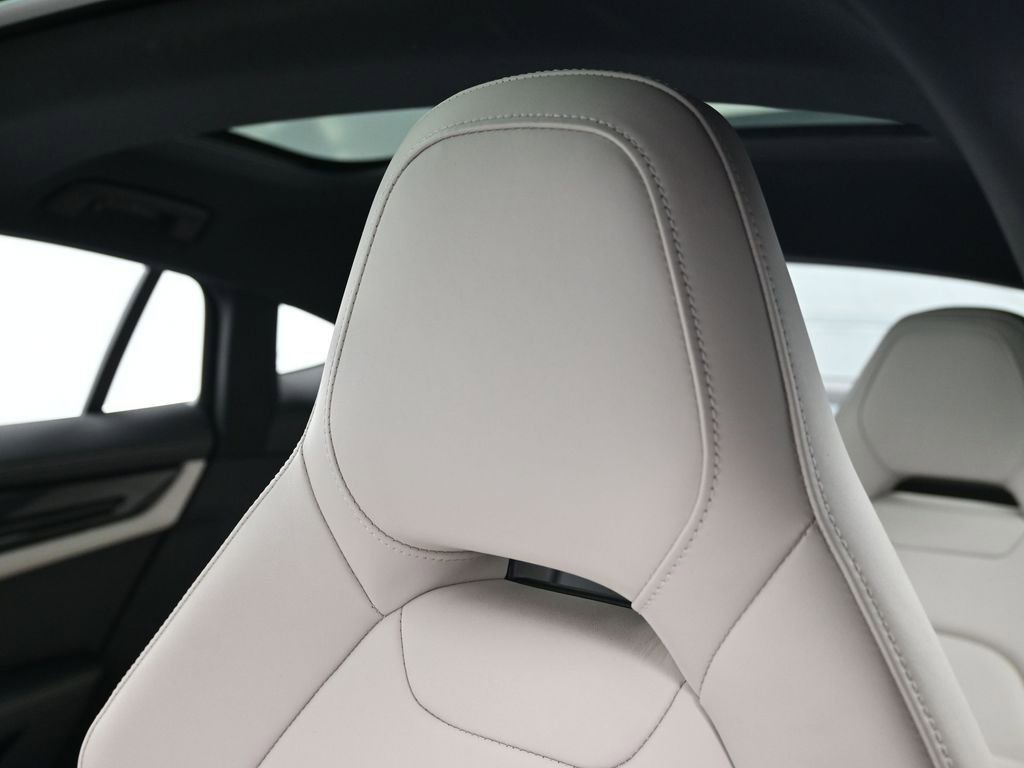 Used 2024 Porsche Panamera 4 image 19