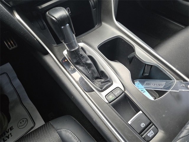 Used 2018 Honda Accord Sport image 14
