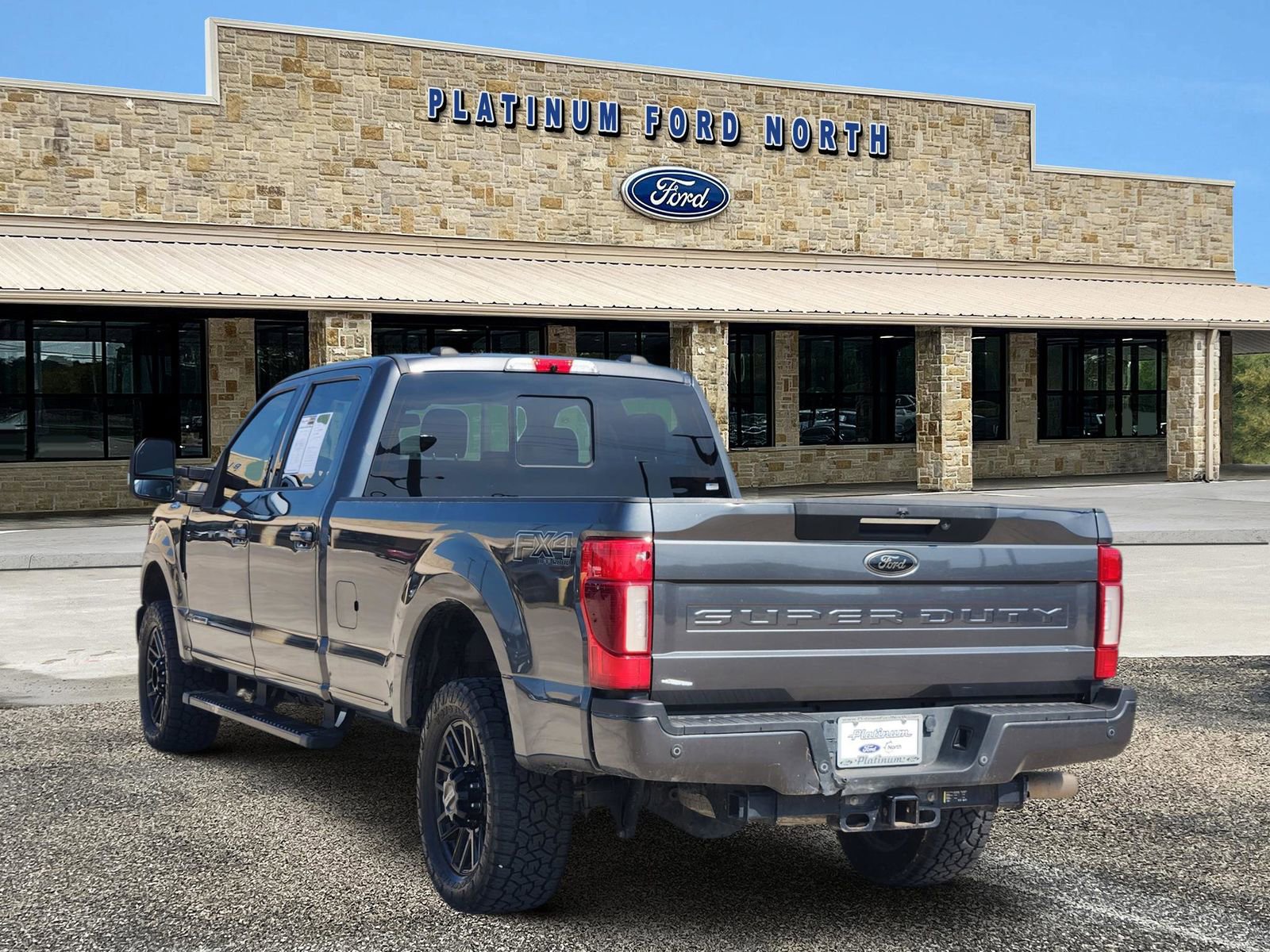 Used 2020 Ford F350 Lariat AWD/4WD image 4