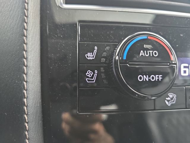 Used 2023 Nissan Armada Platinum w/ Captain's Chairs Package RWD image 35