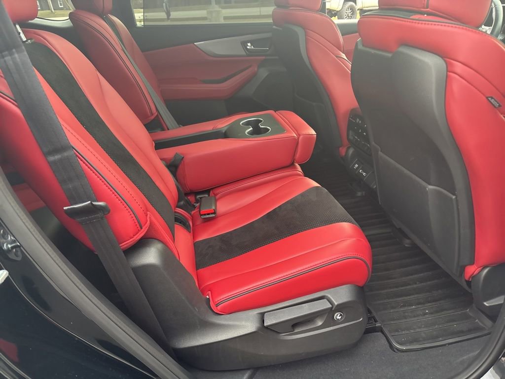 Used 2023 Acura MDX A-Spec image 28