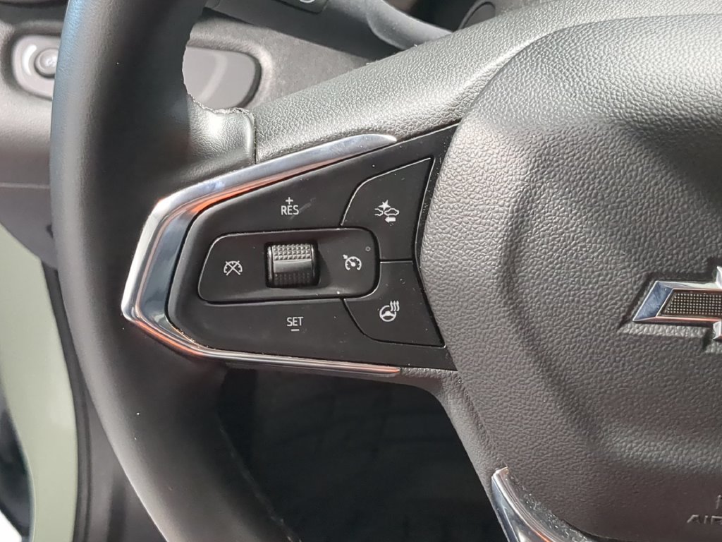 Used 2025 Chevrolet Trax ACTIV w/ Driver Confidence Package FWD image 23