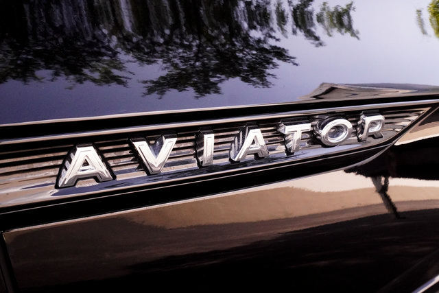 Used 2024 Lincoln Aviator Reserve w/ Equipment Group 201A RWD image 39
