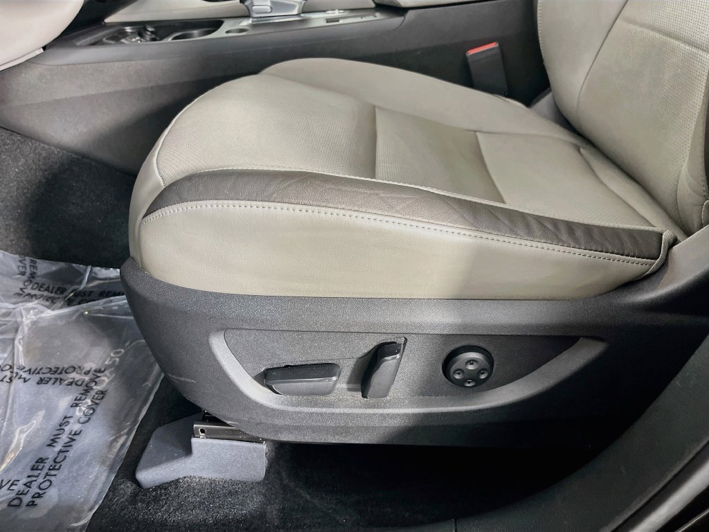 Used 2023 INFINITI QX50 Luxe AWD/4WD image 27