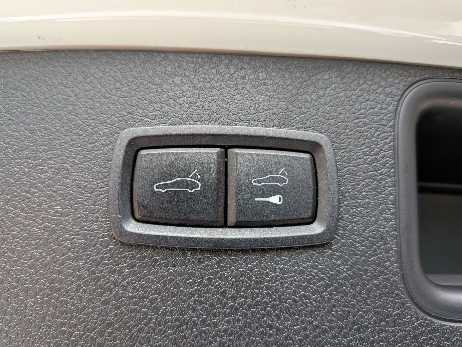 Used 2021 Porsche Macan S image 33