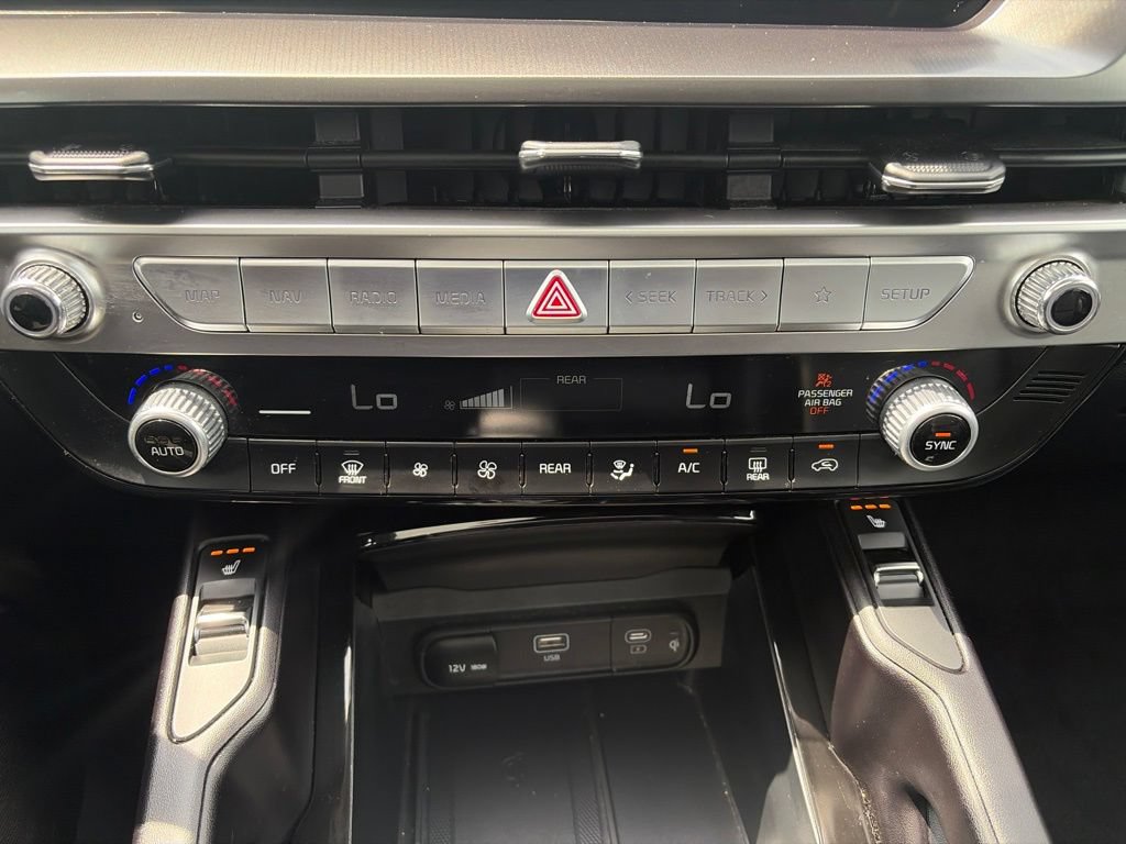 Used 2025 Kia Telluride S AWD/4WD image 29