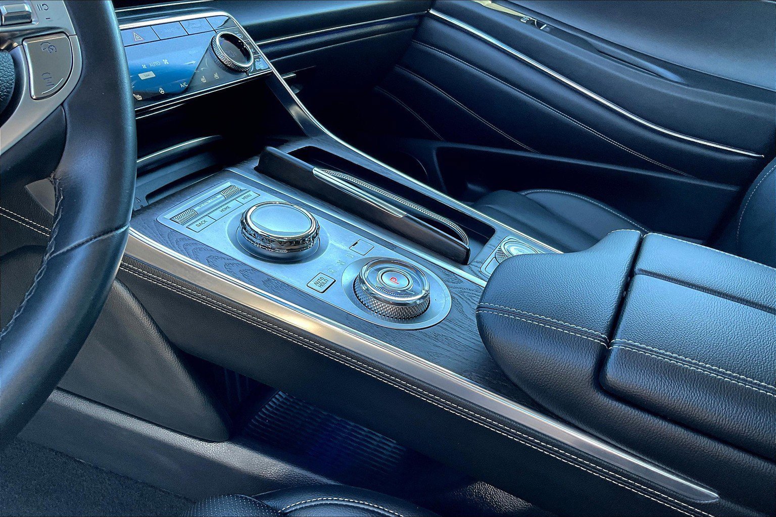 Used 2024 Genesis GV80 3.5T image 16