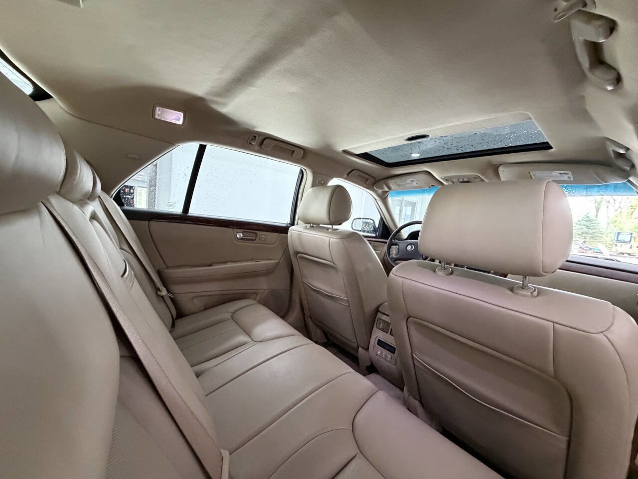 Used 2007 Cadillac DTS Luxury I w/ Trunk Convenience Package FWD image 25