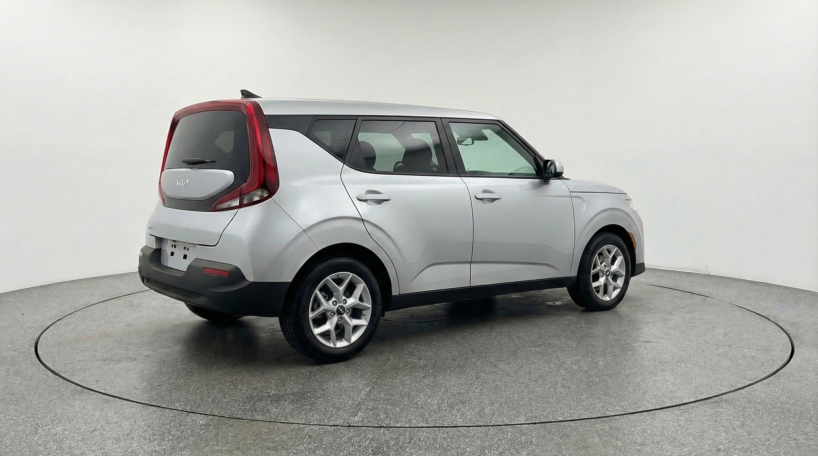 Used 2025 Kia Soul LX w/ LX Technology Package image 9