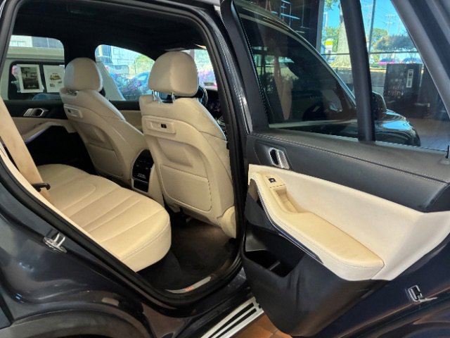 Used 2019 BMW X5 xDrive40i w/ Convenience Package image 26