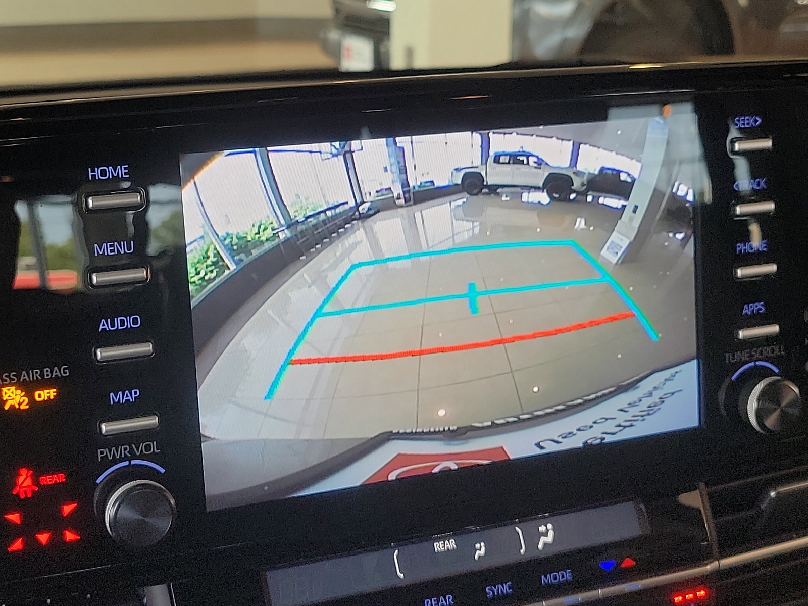 Certified 2023 Toyota Sienna XLE image 18