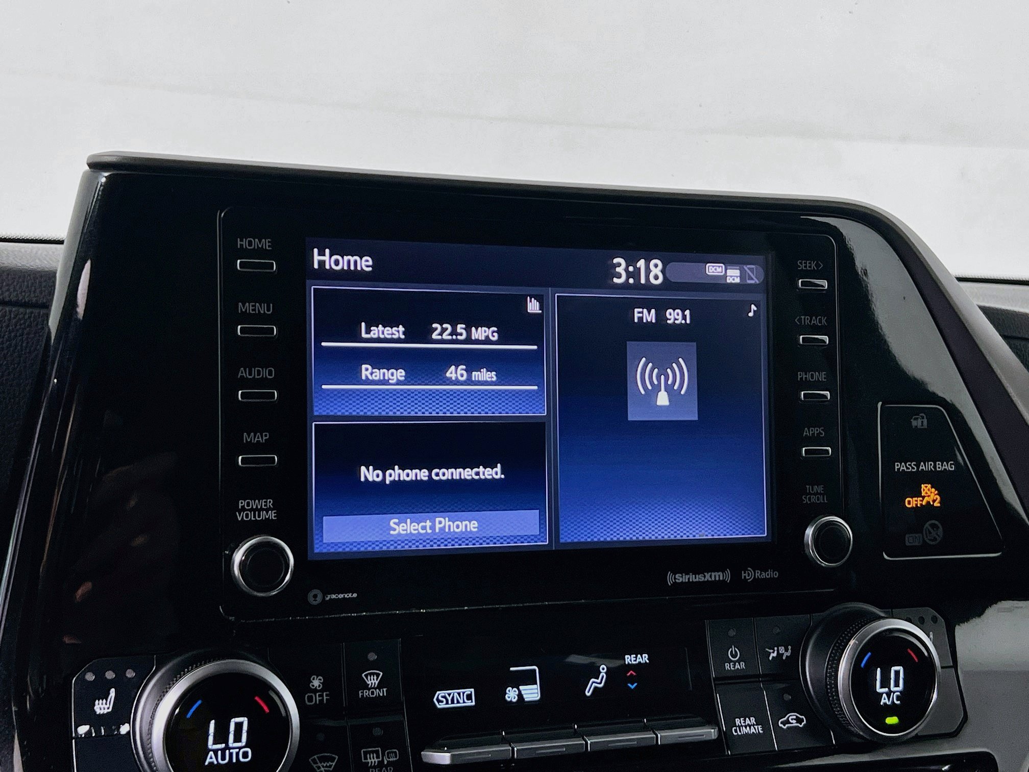 Used 2021 Toyota Highlander XLE FWD image 27