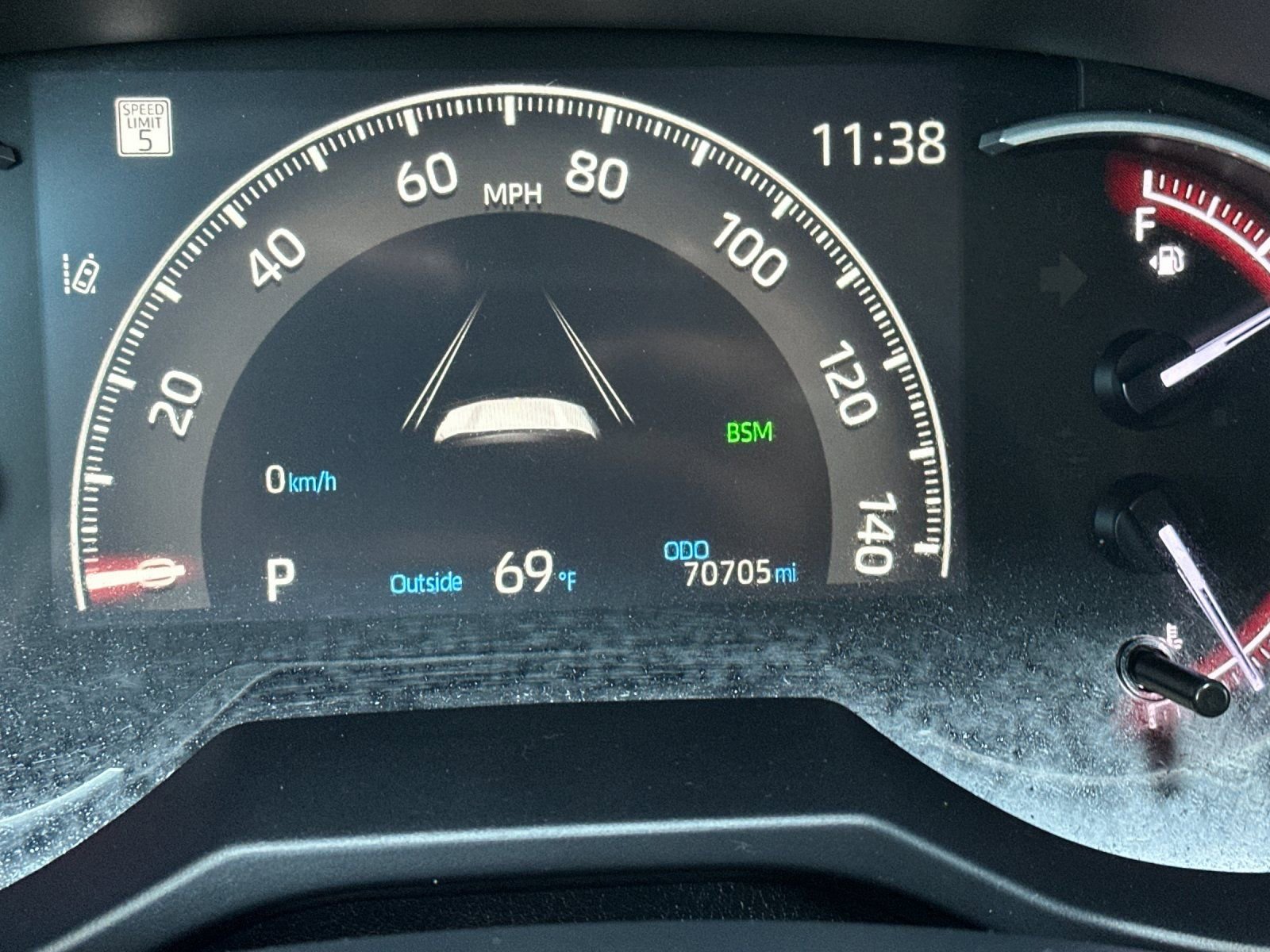 Used 2024 Toyota RAV4 LE AWD/4WD image 24