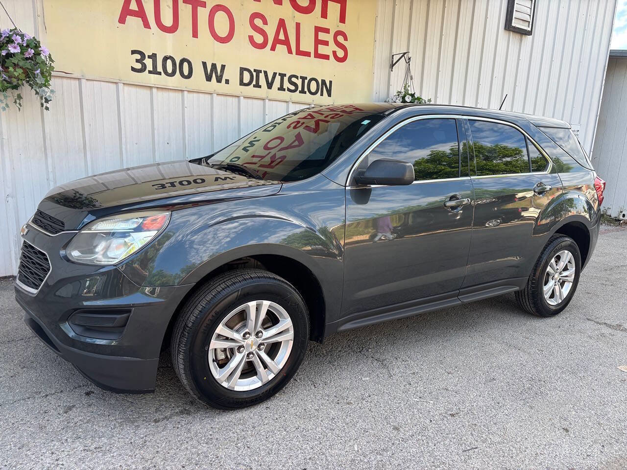 Used 2017 Chevrolet Equinox LS image 8