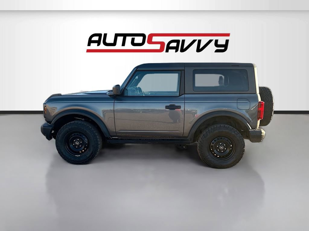 Used 2022 Ford Bronco Black Diamond image 4