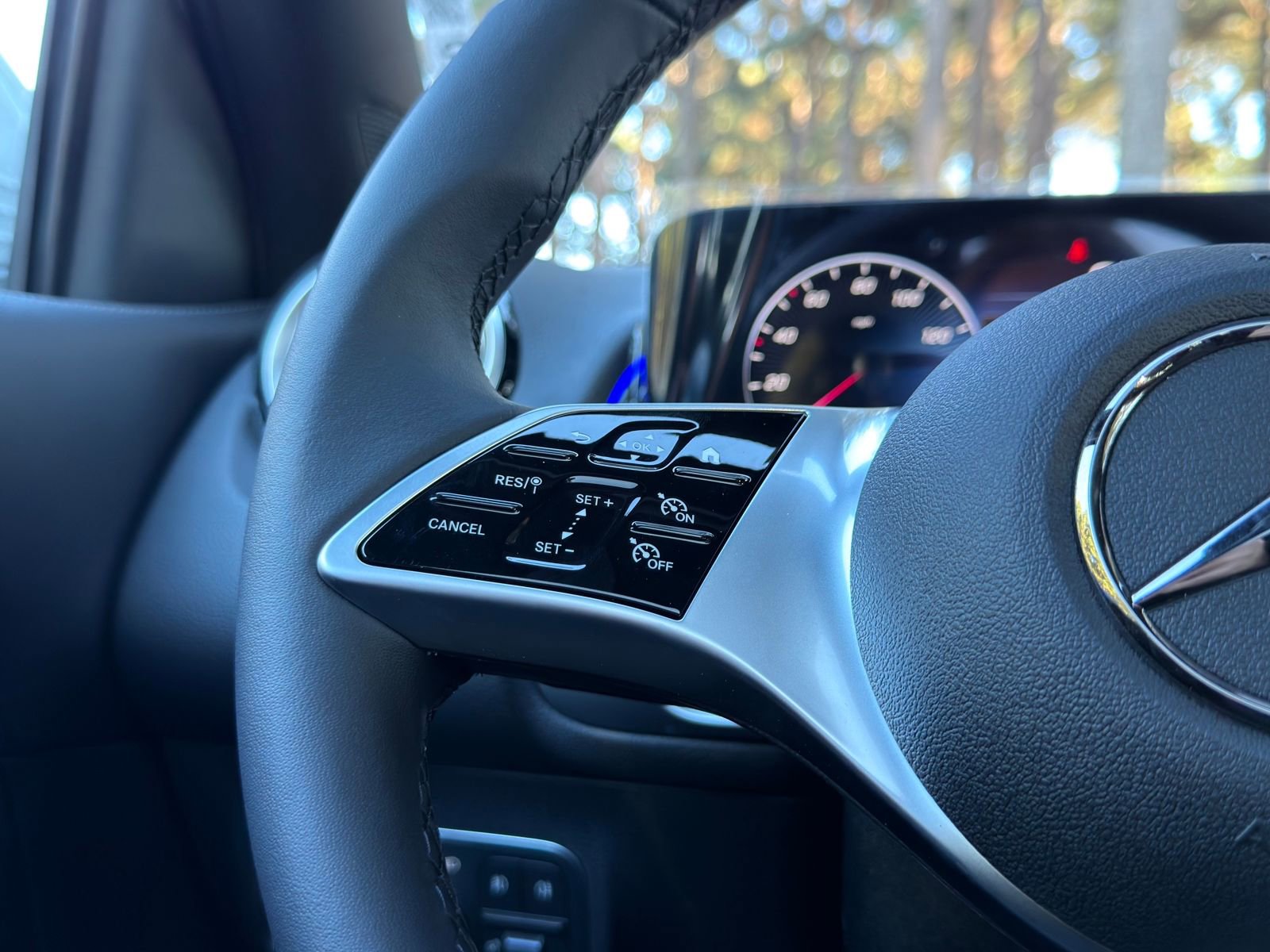 New 2026 Mercedes-Benz GLB 250 image 25