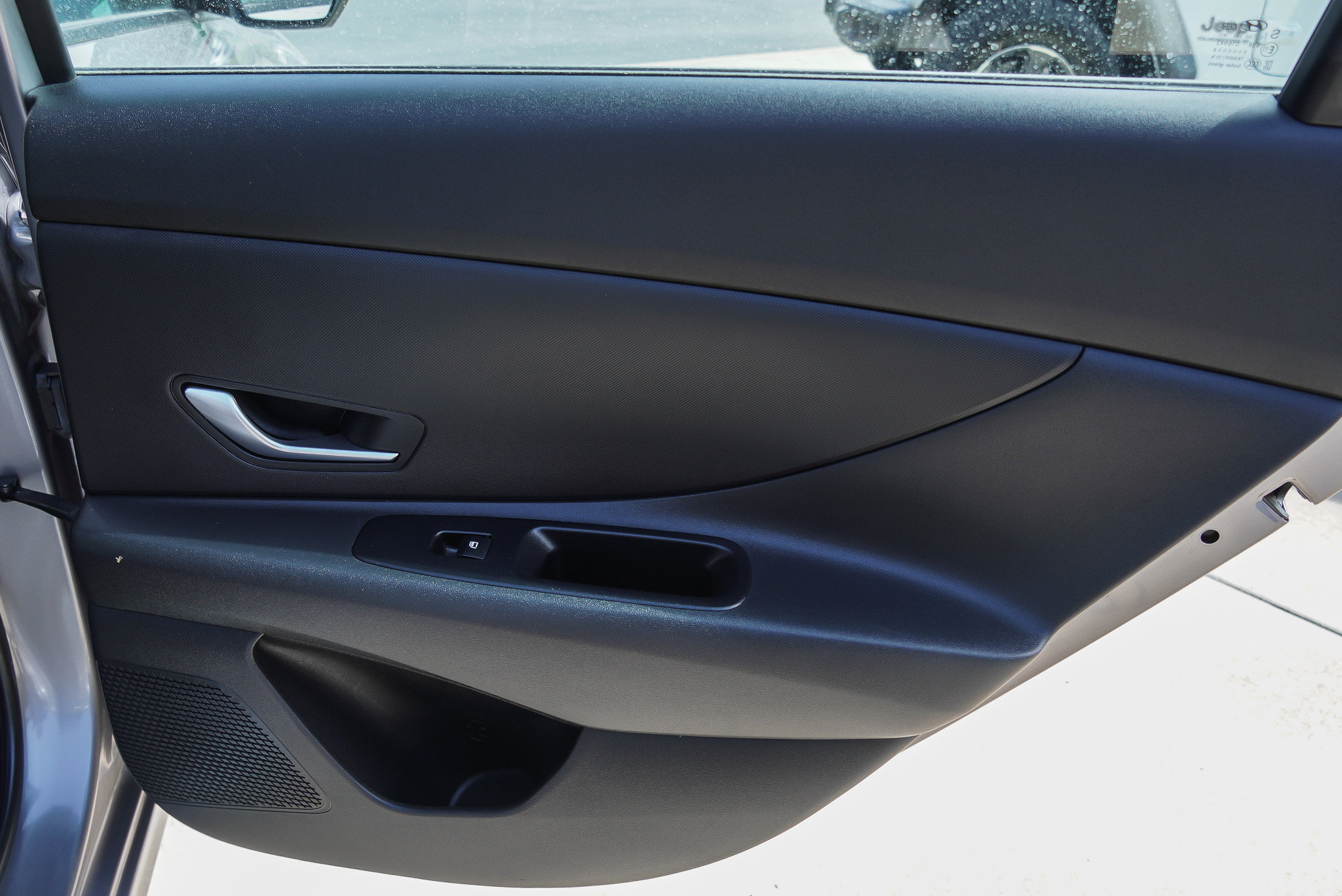 Used 2024 Hyundai Elantra SEL FWD image 28