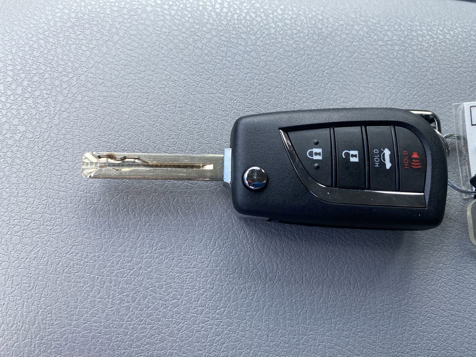 Used 2023 Toyota Camry LE AWD/4WD image 43