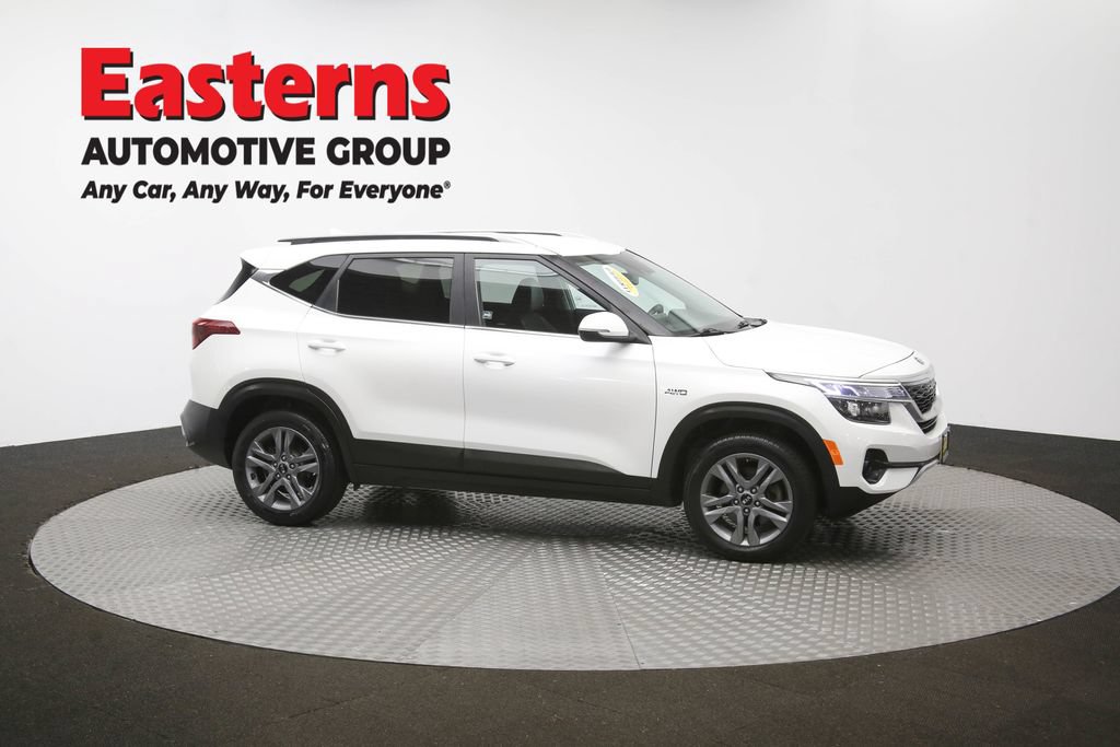 Used 2021 Kia Seltos S AWD/4WD image 45