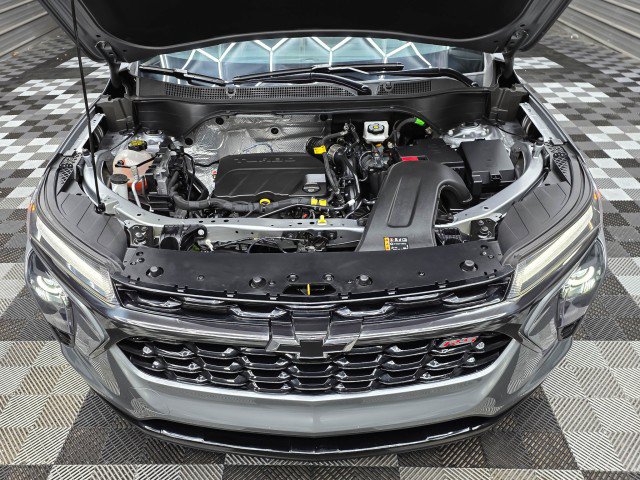 Used 2025 Chevrolet Trax RS w/ Driver Confidence Package FWD image 36