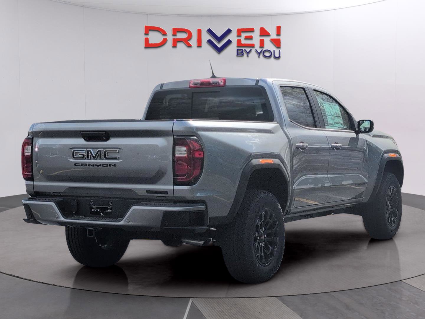 New 2026 GMC Canyon Elevation w/ Convenience Package image 6