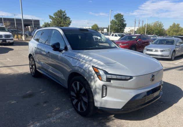 Used 2025 Volvo EX90 Ultra AWD/4WD image 6