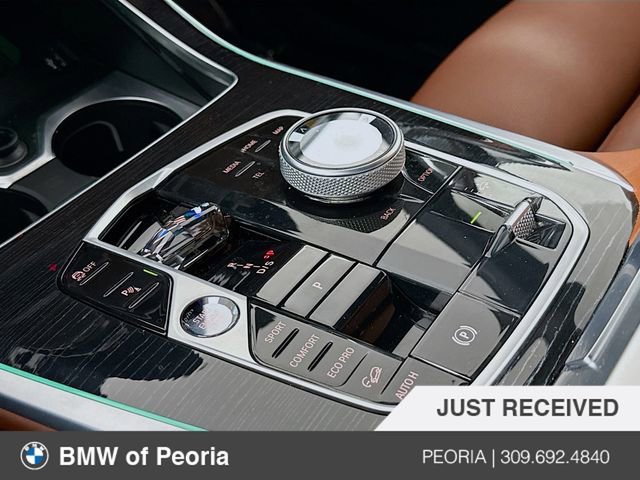 Used 2024 BMW X7 M60i w/ Executive Package image 17