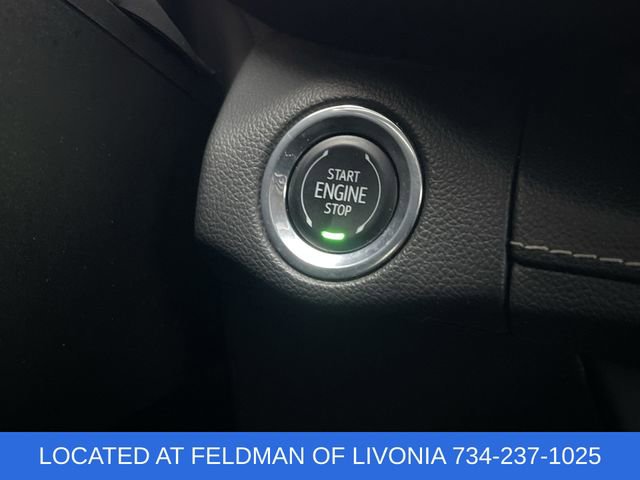 Certified 2022 Buick Envision Essence w/ Sport Touring Package image 16