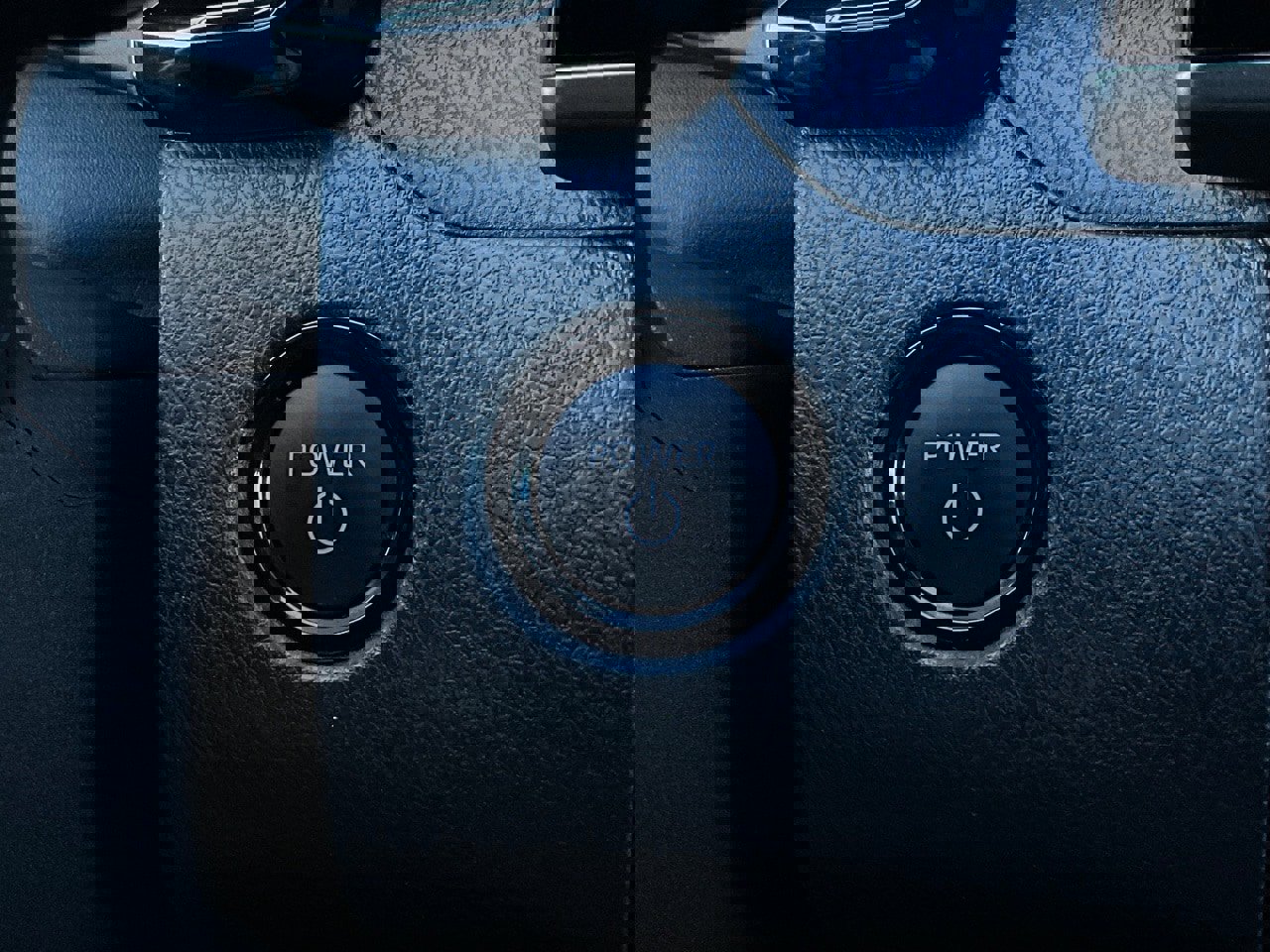 Used 2025 Toyota Camry LE image 27