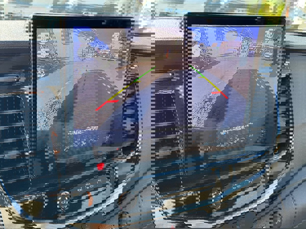 Used 2025 Ford Transit 350 XLT image 31