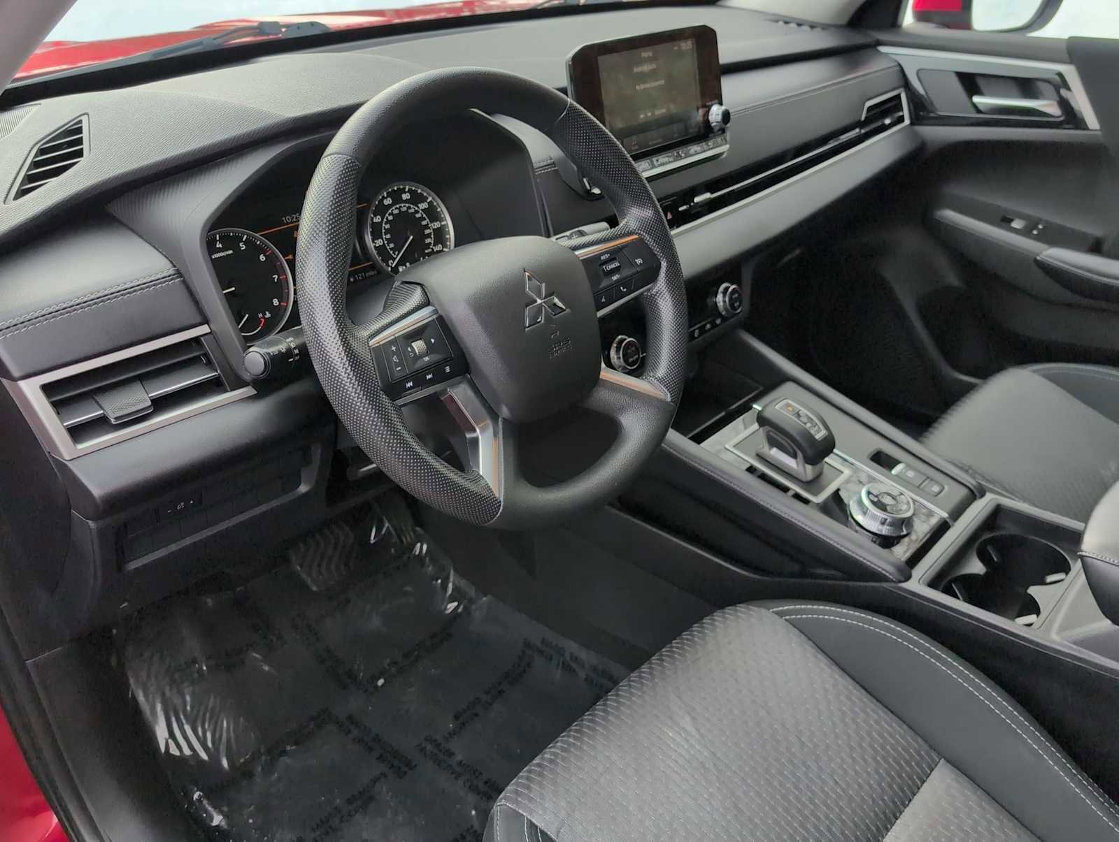 Used 2022 Mitsubishi Outlander ES image 10