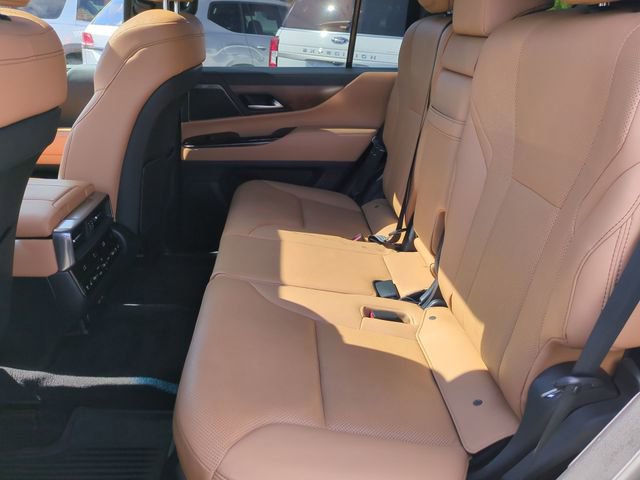 Used 2024 Lexus LX 600 4WD w/ Appearance Package image 23