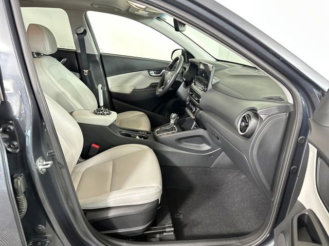 Certified 2022 Hyundai Kona Limited w/ Cargo Package image 28