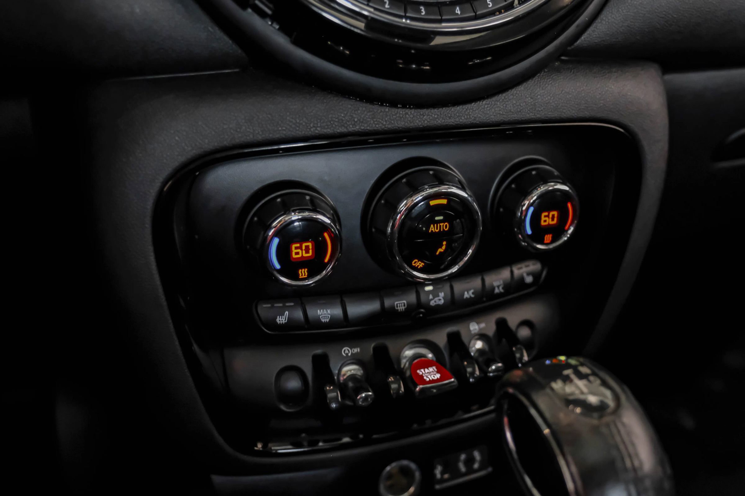 Used 2017 MINI Cooper Clubman ALL4 image 21