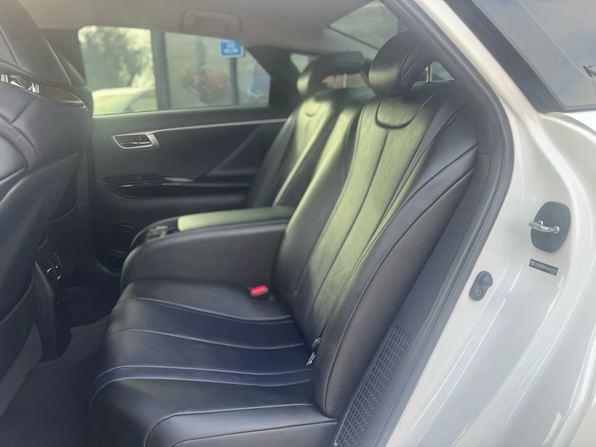 Used 2017 Toyota Mirai FWD image 12