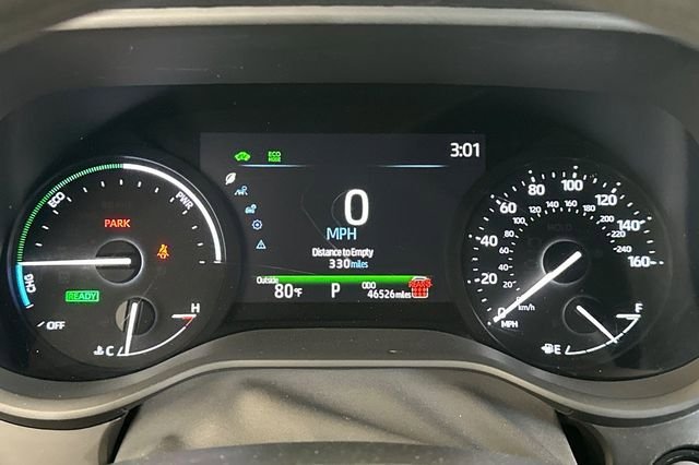 Used 2025 Toyota Sienna LE image 30