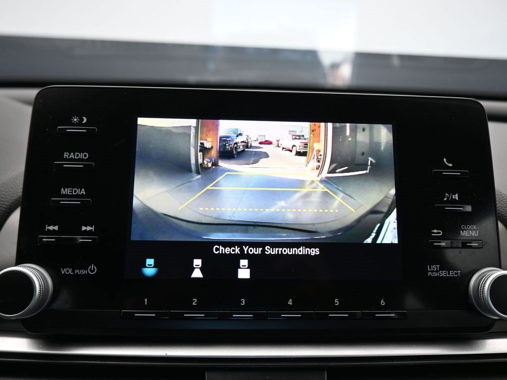 Used 2018 Honda Accord LX image 18