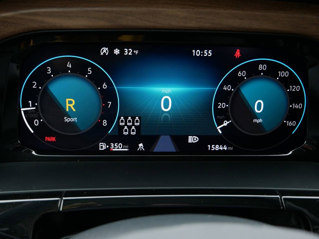 Used 2025 Volkswagen Atlas SE AWD/4WD image 34