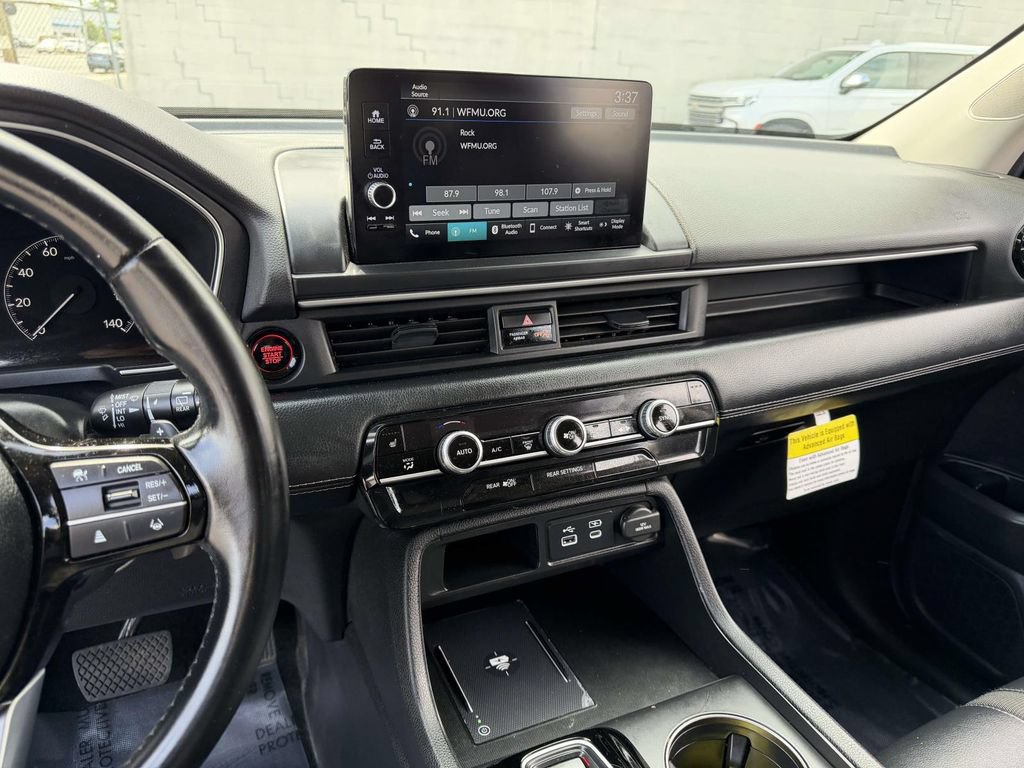 Used 2025 Honda Pilot EX-L image 30