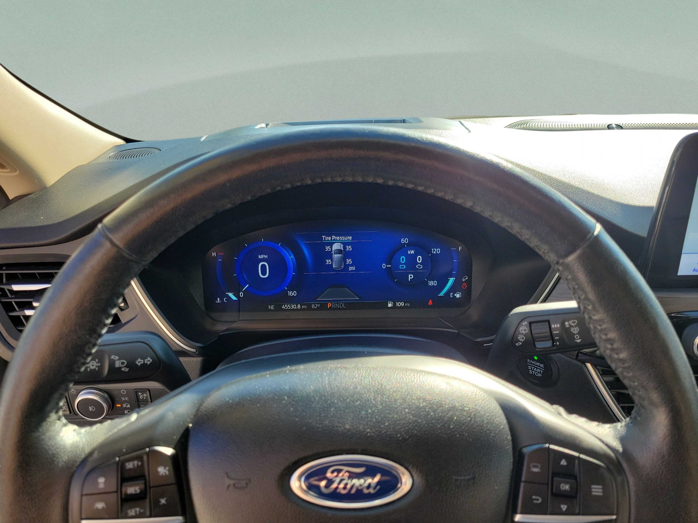 Used 2020 Ford Escape Titanium FWD image 15